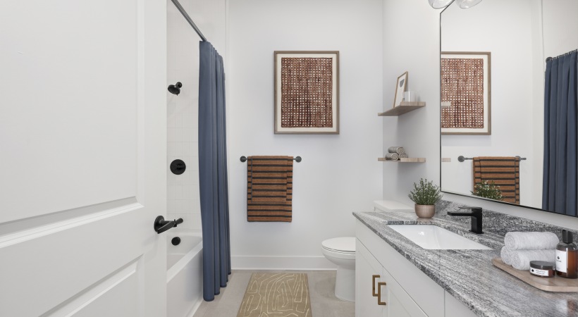 Studio Apartment Bathroom